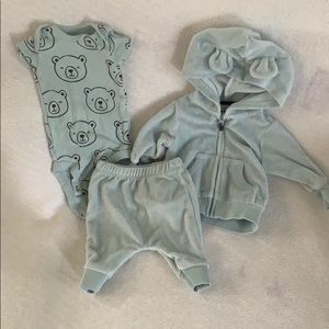 Three price outfit newborn